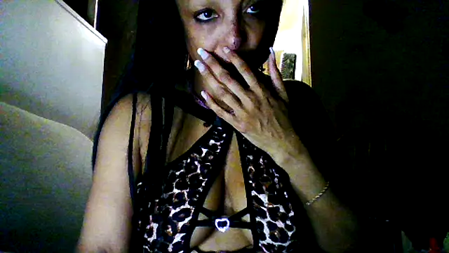 Snapshot of Juicyapplecandy chatting on January 19, 2026, 4:05 am Juicyapplecandy online show from January 19, 2026, 4:05 am