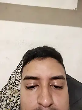 Snapshot of yeisonren99 chatting on January 9, 2026, 12:13 am yeisonren99 online show from January 9, 2026, 12:13 am