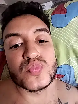 Snapshot of yeisonren99 chatting on April 12, 2026, 10:04 pm yeisonren99 online show from April 12, 2026, 10:04 pm