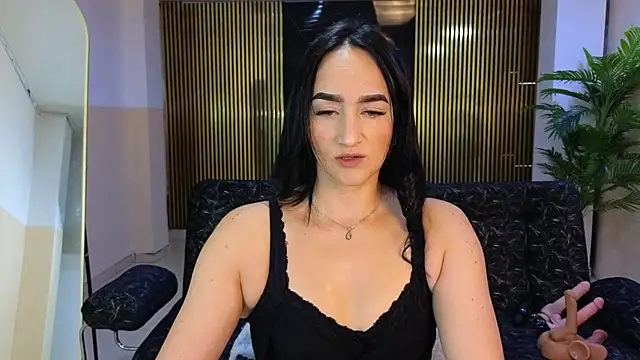 Snapshot of malen_fitnessmilf chatting on February 19, 2026, 1:07 pm malen fitnessmilf online show from February 19, 2026, 1:07 pm