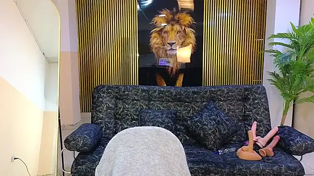 Snapshot of malen_fitnessmilf chatting on February 28, 2026, 12:39 pm malen fitnessmilf online show from February 28, 2026, 12:39 pm