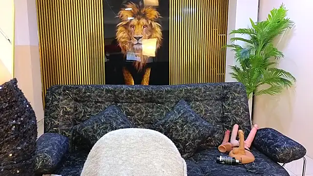 Snapshot of malen_fitnessmilf chatting on March 2, 2026, 12:34 pm malen fitnessmilf online show from March 2, 2026, 12:34 pm