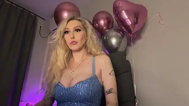 Liya Liss online show from December 2, 2025, 12:38 am