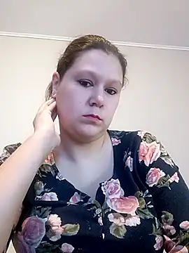 GlitterAuburn online show from February 26, 2026, 1:21 pm