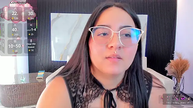 Ava-miller online show from December 15, 2025, 1:37 pm