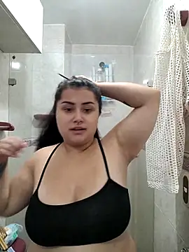 Snapshot of CurvyNoir chatting on November 18, 2025, 3:49 pm CurvyNoir online show from November 18, 2025, 3:49 pm