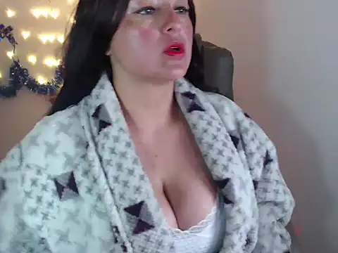 kristelltender1 online show from December 21, 2025, 1:24 am