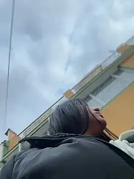 Samantha firee online show from February 11, 2026, 11:15 am