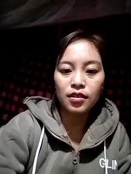 Snapshot of Alice-567 chatting on November 18, 2025, 2:28 am Alice-567 online show from November 18, 2025, 2:28 am