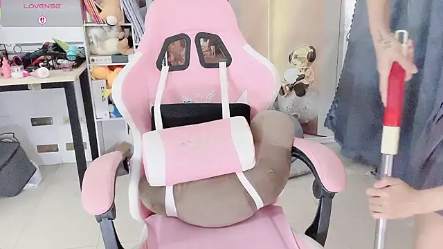 Snapshot of CIIN_CIIN chatting on January 8, 2026, 5:54 am CIIN CIIN online show from January 8, 2026, 5:54 am