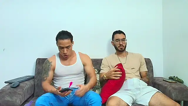 thebadboys05 online show from May 24, 2026, 1:21 am