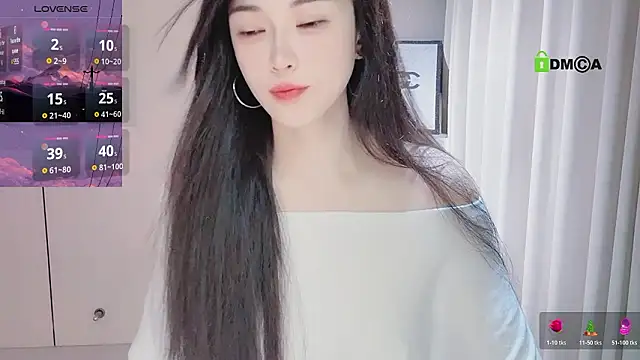 Snapshot of YunShan-33 chatting on February 10, 2026, 10:14 pm YunShan-33 online show from February 10, 2026, 10:14 pm