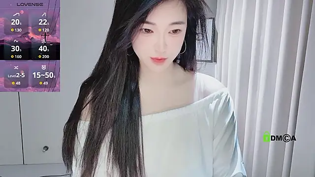 Snapshot of YunShan-33 chatting on February 18, 2026, 4:30 am YunShan-33 online show from February 18, 2026, 4:30 am