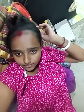 cuteriya5 online show from October 31, 2025, 4:52 pm