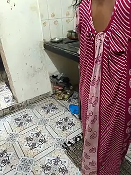 Snapshot of cuteriya5 chatting on March 3, 2026, 3:40 pm cuteriya5 online show from March 3, 2026, 3:40 pm