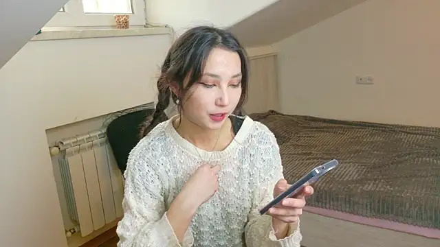 Elina Rosee online show from November 9, 2025, 1:20 pm