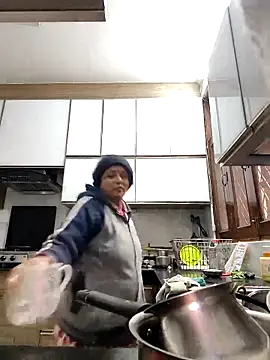 Snapshot of Hot-Sana2 chatting on February 2, 2026, 5:17 am Hot-Sana2 online show from February 2, 2026, 5:17 am