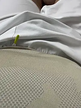 Snapshot of alan0ass chatting on December 21, 2025, 7:59 am alan0ass online show from December 21, 2025, 7:59 am