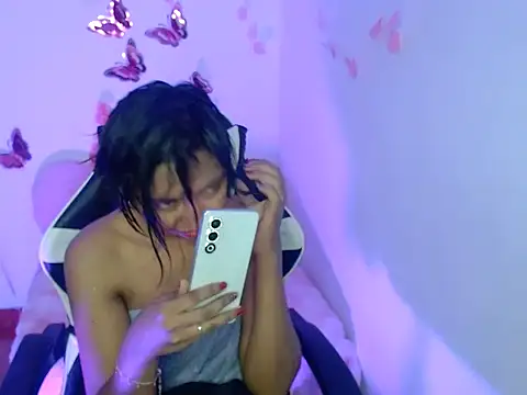 Snapshot of Samanta_777 chatting on November 13, 2025, 4:11 am Samanta 777 online show from November 13, 2025, 4:11 am