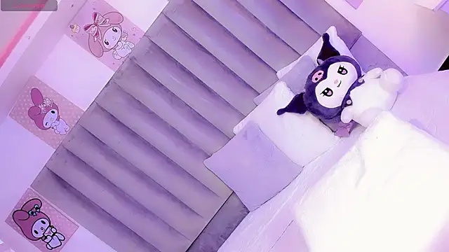 ClaudiaSophia online show from April 17, 2026, 11:35 am