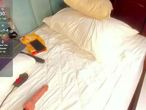 Snapshot of Chaarlotte_09 chatting on December 16, 2025, 11:48 am Chaarlotte 09 online show from December 16, 2025, 11:48 am