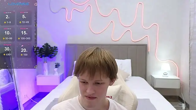 Fakeangel87 online show from November 7, 2025, 8:58 am