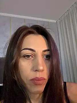 Snapshot of QueenofDestruction chatting on November 1, 2025, 11:12 am QueenofDestruction online show from November 1, 2025, 11:12 am