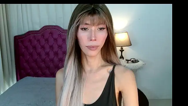 Snapshot of bellaUtops chatting on February 10, 2026, 9:46 am bellaUtops online show from February 10, 2026, 9:46 am