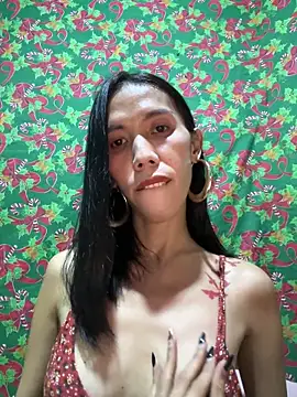 Snapshot of bellaUtops chatting on February 16, 2026, 12:12 pm bellaUtops online show from February 16, 2026, 12:12 pm