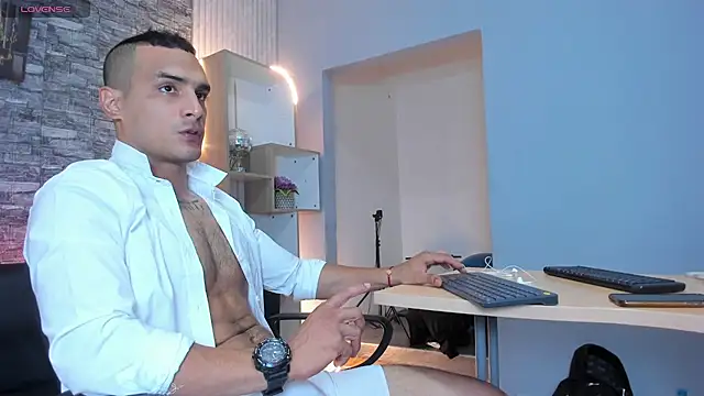 Snapshot of blaze_phoenix chatting on November 1, 2025, 11:34 am blaze phoenix online show from November 1, 2025, 11:34 am