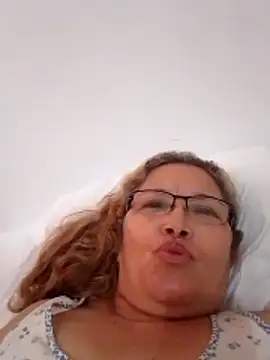 Snapshot of Cessi50 chatting on January 10, 2026, 11:45 am Cessi50 online show from January 10, 2026, 11:45 am