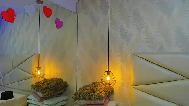 Snapshot of laurettedela_rouse chatting on November 29, 2025, 11:35 am laurettedela rouse online show from November 29, 2025, 11:35 am