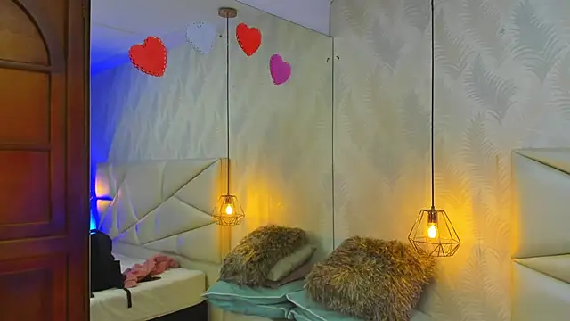 Snapshot of laurettedela_rouse chatting on November 30, 2025, 10:19 am laurettedela rouse online show from November 30, 2025, 10:19 am