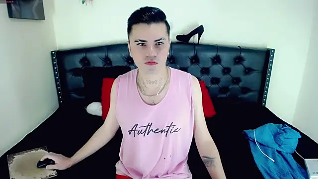 Snapshot of Sebastian_Loaiza chatting on November 1, 2025, 11:45 am Sebastian Loaiza online show from November 1, 2025, 11:45 am