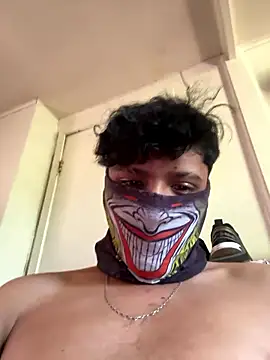 Snapshot of Elpichulotote20 chatting on January 14, 2026, 7:19 pm Elpichulotote20 online show from January 14, 2026, 7:19 pm