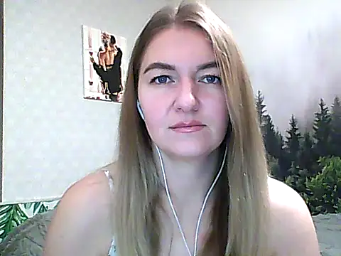 CandyOLimeX online show from November 12, 2025, 9:36 pm