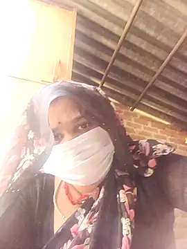 Snapshot of QRAN_420 chatting on December 5, 2025, 10:24 am QRAN 420 online show from December 5, 2025, 10:24 am