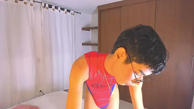 im zayn  online show from November 22, 2025, 8:24 am