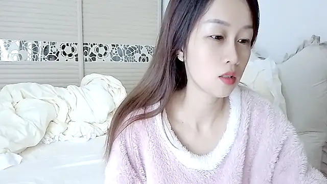 lookbyby online show from November 29, 2025, 12:02 am