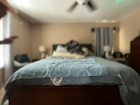 Snapshot of Antnjon chatting on March 9, 2026, 6:01 pm Antnjon online show from March 9, 2026, 6:01 pm