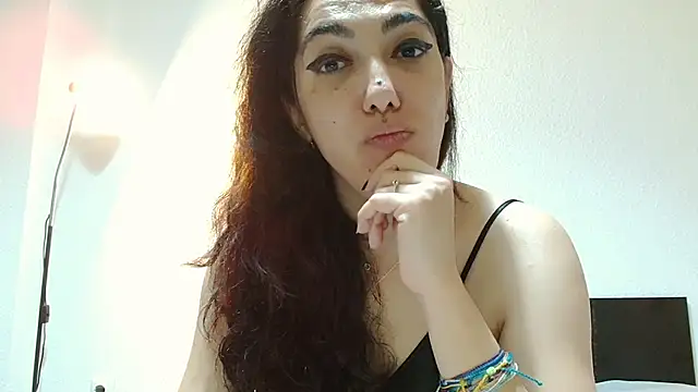 CharmingPearl online show from November 5, 2025, 9:26 pm