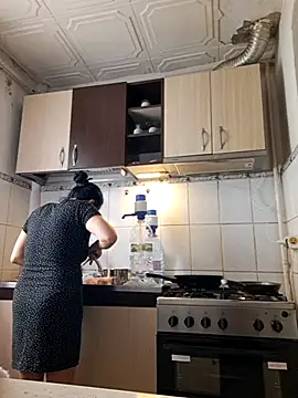 CharmingPearl online show from March 22, 2026, 12:19 pm