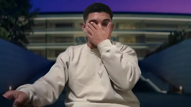 Snapshot of MikeLove222 chatting on November 1, 2025, 11:34 am MikeLove222 online show from November 1, 2025, 11:34 am