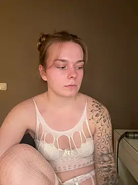 Snapshot of LisaFreierxx chatting on February 22, 2026, 7:12 pm LisaFreierxx online show from February 22, 2026, 7:12 pm