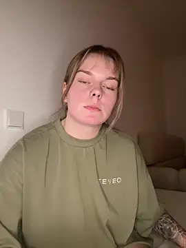 LisaFreierxx online show from May 9, 2026, 8:58 pm