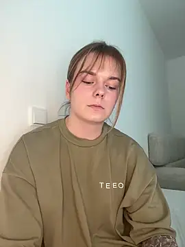 LisaFreierxx online show from May 11, 2026, 2:45 pm
