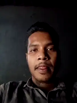 Snapshot of GlossyBuddy13 chatting on March 5, 2026, 7:48 am GlossyBuddy13 online show from March 5, 2026, 7:48 am