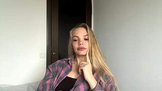 Snapshot of SweetAmelia69 chatting on November 10, 2025, 5:28 am SweetAmelia69 online show from November 10, 2025, 5:28 am