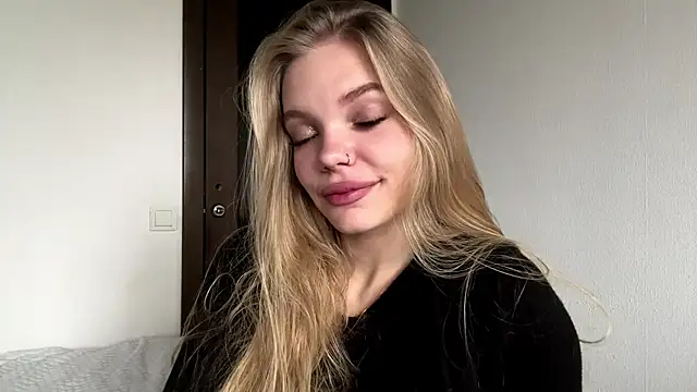 Snapshot of SweetAmelia69 chatting on November 23, 2025, 5:40 am SweetAmelia69 online show from November 23, 2025, 5:40 am