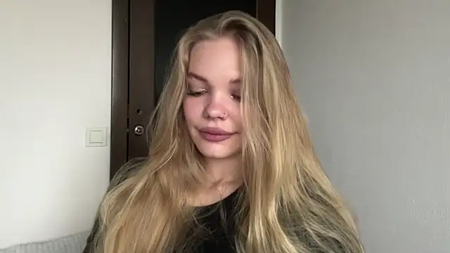 Snapshot of SweetAmelia69 chatting on November 27, 2025, 5:42 am SweetAmelia69 online show from November 27, 2025, 5:42 am